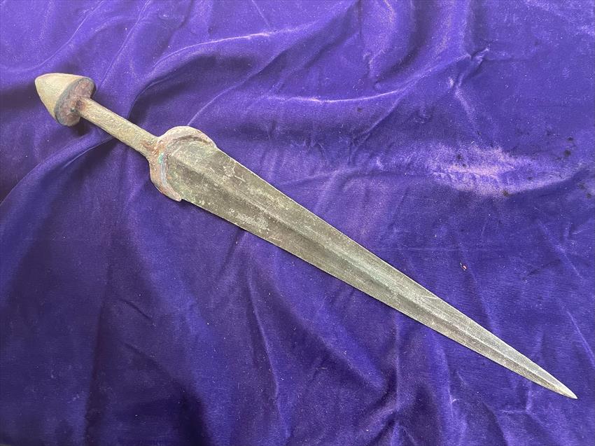 Early Greek / Western Asiatic Bronze Sword 