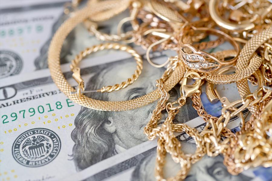 Gold-Buying Guide: Timing the Market for Maximum Savings