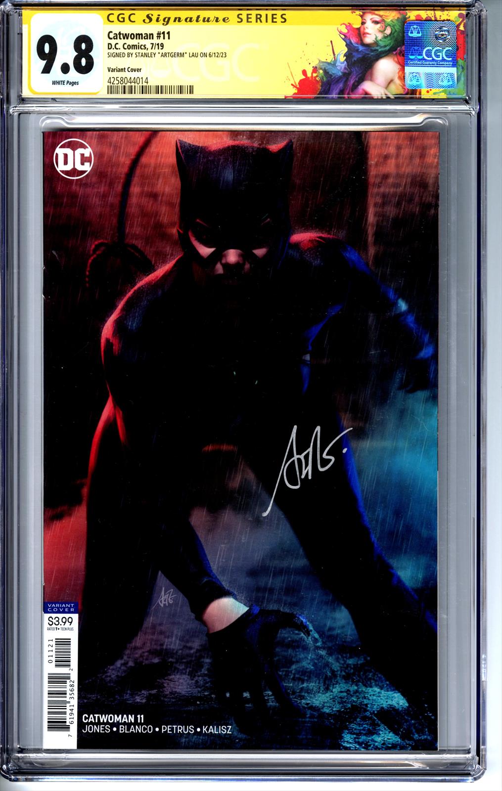 Catwoman v2018 #11 CGC 9.8 Signature Series Signed by Stanley Artgerm Lau (Variant Cover) 
