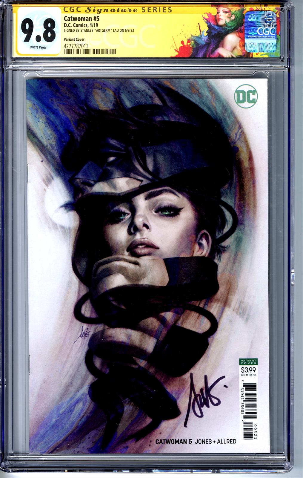 Catwoman v2018 #5 CGC 9.8 Signature Series Signed by Stanley Artgerm Lau ( Variant Cover) 